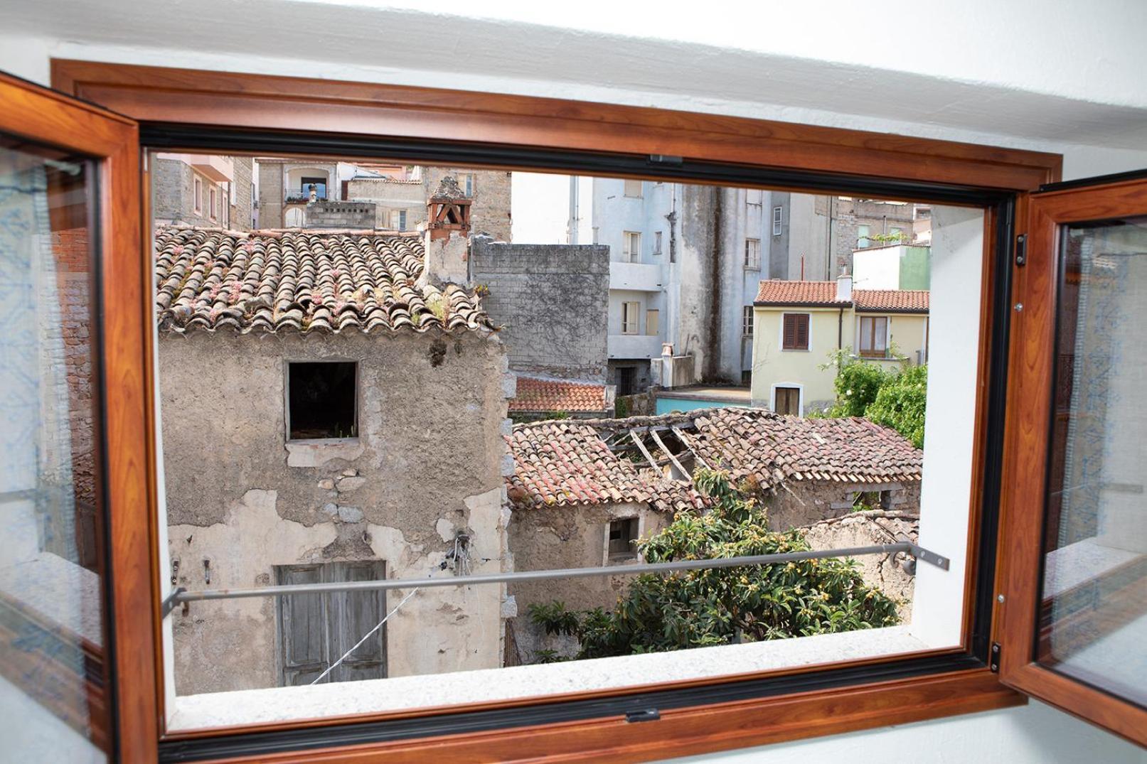 La Casa Del Corso Bed & Breakfast Orgosolo Exterior photo